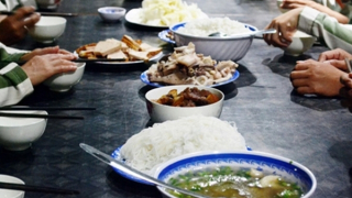 Vở bi hài kịch của những kẻ ngụy biện đấu tranh cho “dân chủ”, “nhân quyền”