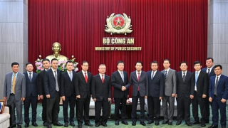 Deputy Minister Le Quoc Hung receives Secretary of Guangxi Political and Legal Affairs Commission, China