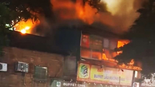 Nhanh chóng dập tắt đám cháy quán lẩu nướng ở Hà Nội