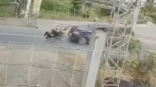 Tài xế ô tô bán tải phê ma túy tông 3 xe máy khiến 1 người tử vong