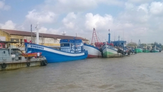 Một công nhân tử vong do trượt chân vào máy xay nước đá