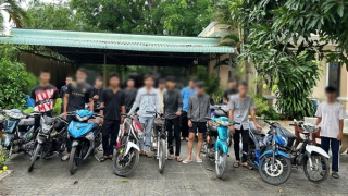 Khởi tố 9 thanh thiếu niên đua xe trái phép