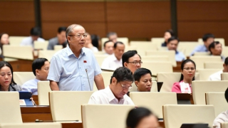 Trung tâm tài chính quốc tế không phải là "sân chơi có thể thử rồi sai"