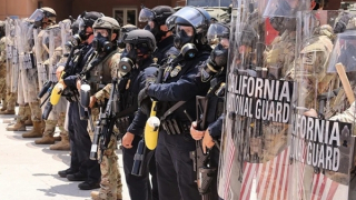 "Làn sóng" biểu tình tại Mỹ và quyết định "thép" của Tổng thống Donald Trump