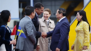 Thủ tướng Phạm Minh Chính tới Stockholm, bắt đầu thăm chính thức Thụy Điển