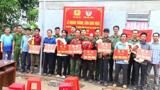 Công an tỉnh Đắk Nông khánh thành và bàn giao nhà tình nghĩa