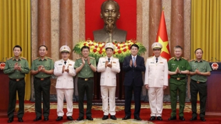 Trao quyết định thăng cấp bậc hàm Thượng tướng đối với lãnh đạo Bộ Công an