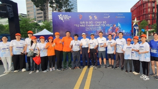 Sôi nổi Giải đi bộ - chạy bộ “Tự hào thành phố tôi yêu”