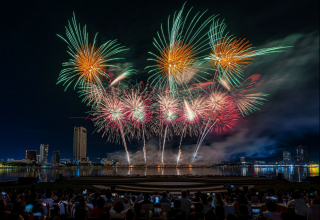 Canada và Trung Quốc khẳng định vị thế cường quốc pháo hoa tại DIFF 2025