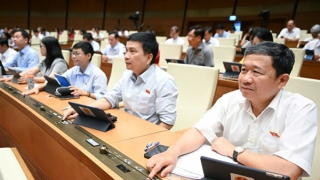 Lương giáo viên được xếp cao nhất trong thang bậc lương hành chính sự nghiệp