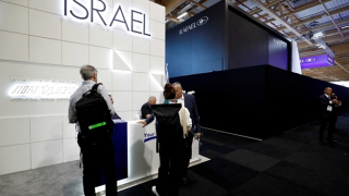 Pháp đóng cửa 4 gian hàng triển lãm của Israel