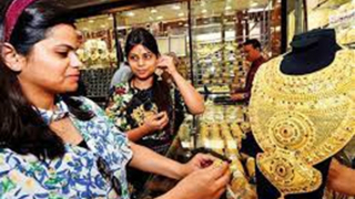 Tài chính toàn cầu sôi động trở lại