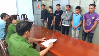 Rủ bé gái 14 tuổi đi nhậu rồi hiếp dâm tập thể