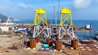 Hoàn thành 33 chân đế điện gió xuất khẩu – cột mốc quan trọng trong quá trình phát triển của Petrovietnam