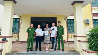 Xác minh, hỗ trợ người dân nhận lại gần 500 triệu đồng do chuyển khoản nhầm