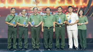 “Phóng viên” mang sắc phục Công an trên quê hương cách mạng Cao Bằng