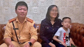 CSGT tìm người thân cho bé trai lớp 1 đi lạc đi lạc ở bến xe