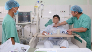 Bác sĩ chạy đua thời gian thực hiện cùng lúc 4 ca ghép tim, gan, giác mạc xuyên Việt