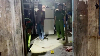 Va chạm với chó, chém hàng xóm 2 người thương vong