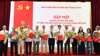 Tri ân, tôn vinh các nhà báo lão thành, người làm báo tiêu biểu