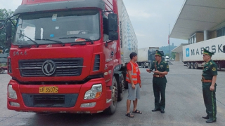 Quyết liệt đấu tranh, phòng, chống buôn lậu, gian lận thương mại khu vực biên giới
