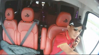 Xử lý nghiêm lái xe sử dụng điện thoại khi điều khiển phương tiện lưu thông