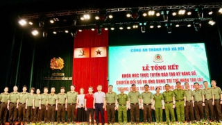 7.588 CBCS Công an Thủ đô hoàn thành khóa học, được công nhận đạt chuẩn về kỹ năng số