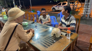 CSGT kịp thời giúp đỡ thiếu niên lang thang trên cao tốc, đưa trở về với gia đình