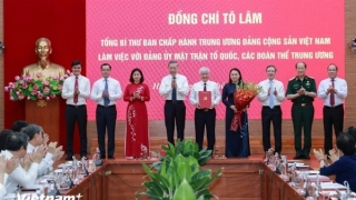 Tổng Bí thư Tô Lâm trao Quyết định thành lập Cơ quan Ủy ban Trung ương MTTQ Việt Nam