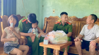 Công an xã Trung Sơn - Nơi sắc phục hoà cùng nhân ái