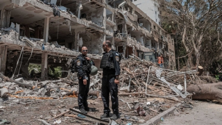 Diễn biến bất thường sau khi ông Trump công bố ngừng bắn Israel-Iran