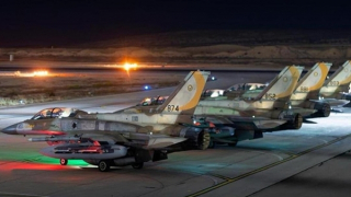 Cuộc đối đầu giữa ưu thế trên không và sức mạnh mặt đất