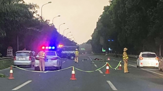 Thiệt mạng vì phóng xe máy vào Đại lộ Thăng Long