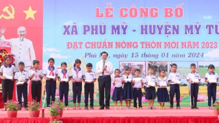 Sóc Trăng ưu tiên đầu tư phát triển, nâng cao chất lượng giáo dục dân tộc