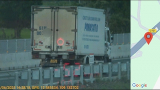 Xử phạt lái xe ô tô chạy chậm trên cao tốc