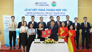 Long Châu hợp tác cùng Viện Kiểm nghiệm an toàn vệ sinh thực phẩm Quốc gia – Bộ Y tế