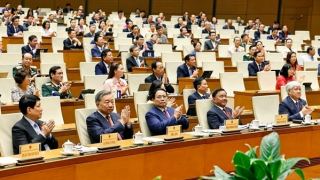 Hoàn thành kỳ họp lịch sử, tạo cơ sở pháp lý sắp xếp bộ máy chính quyền địa phương 2 cấp