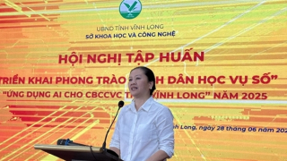Vĩnh Long: Tập huấn "Bình dân học vụ số" ứng dụng AI cho cán bộ, công viên chức
