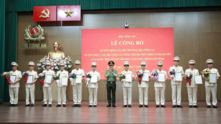 Bộ Công an công bố các Quyết định về tổ chức, cán bộ Công an tỉnh, thành phố