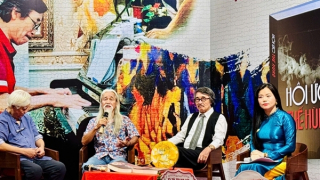 TS mỹ học, hoạ sĩ Thế Hùng khắc hoạ chân dung 56 văn nghệ sĩ nổi tiếng bằng con chữ