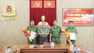 Công an TP Cần Thơ khen thưởng các đơn vị bóc gỡ đường dây ma túy liên tỉnh