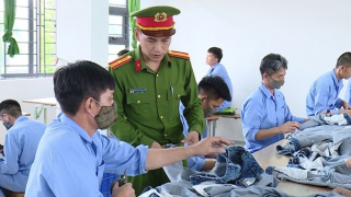 Đồng hành giúp người nghiện vượt qua bóng tối