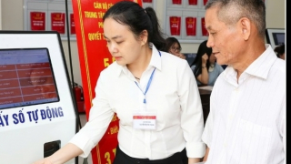 Hơn 100 xã, phường và đặc khu ở Hải Phòng khẩn trương làm việc trong ngày đầu vận hành