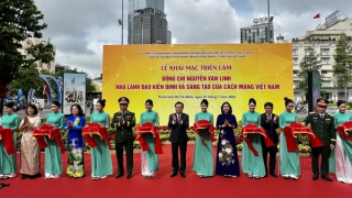 Triển lãm ảnh “Đồng chí Nguyễn Văn Linh - Nhà lãnh đạo kiên định và sáng tạo của cách mạng Việt Nam”