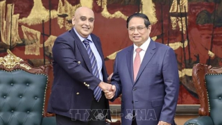 Thủ tướng đề nghị Makara Capital đầu tư vào các lĩnh vực ưu tiên của Việt Nam