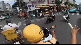 Nhờ CSGT dẫn qua đường cấm để đưa em gái tới bệnh viện cấp cứu