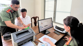 Người nước ngoài ở Lâm Đồng được cấp tài khoản định danh điện tử