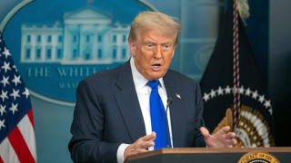 Bàn cờ chính trị hay lộ trình kinh tế?