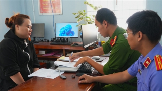 Bị khởi tố vì cố ý “nuốt” 100 triệu người khác chuyển nhầm vào tài khoản