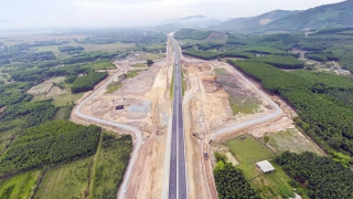 Đẩy nhanh tiến độ trạm dừng nghỉ cao tốc Bắc – Nam